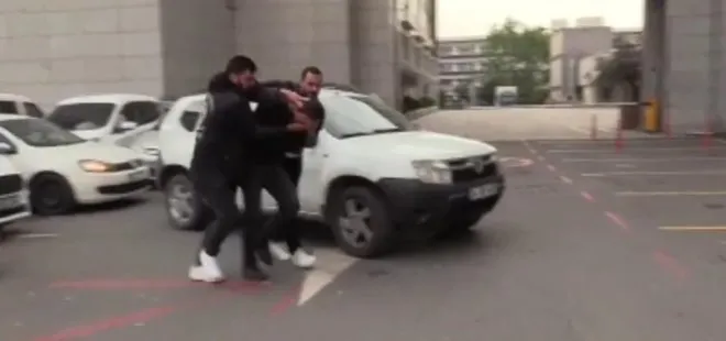 İçişleri Bakanı Ali Yerlikaya duyurdu! Saraçhane’de polislere saldıran şahıslar yakalandı! Aralarında CHP trolü ’Basel’ Bekir Aslan da var