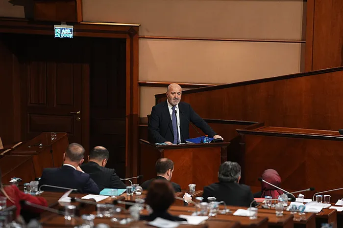 1713555554775.jpg İBB Meclisinde denetim raporu açıklandı: 2023'te 180 milyar TL'lik ağır fatura! "İBB iştiraklerinin hepsi zararda" - 1