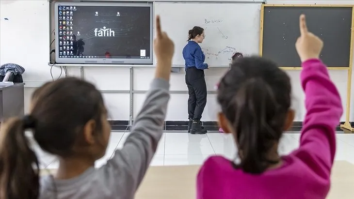 Ücretli öğretmenlik başvuru sonuçları açıklandı mı, ne zaman açıklanacak? MEB ücretli öğretmenlik e-Devlet başvuruları bitti mi?