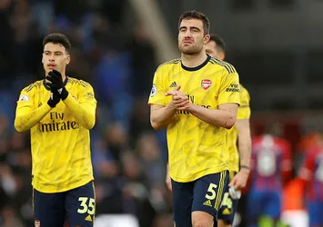 Yunan stoper Sokratis Fenerbahçe'ye doğru