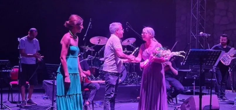 CHP'li belediye PKK sempatizanını el üstünde tuttu!