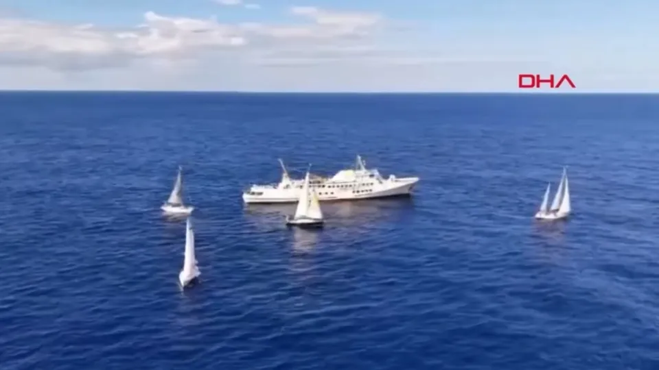 Özgürlük Filosu Gazze’ye ilerliyor