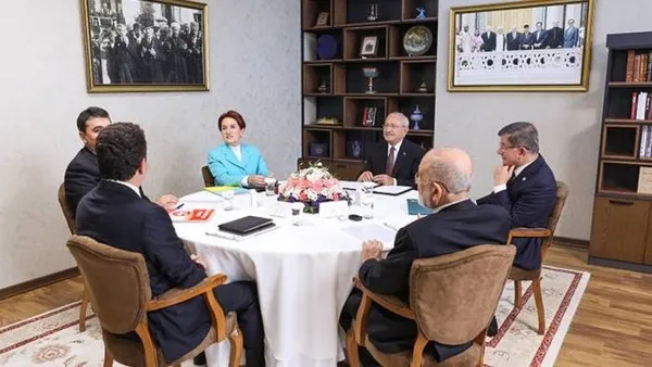 1666606815539.jpg Saadet Partisi Genel Başkanı Temel Karamollaoğlu'ndan 6'lı masada kriz çıkaracak sözler! Ne Kılıçdaroğlu ne de Akşener'i aday göstermedi - 1
