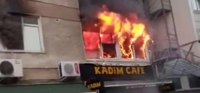 Son dakika: İstanbul Kadıköy’de 4 katlı binada yangın: 20 yaşındaki genç hayatını kaybetti