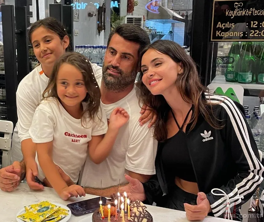 Fenerbahçe'nin eski yıldızı Volkan Demirel boşanıyor mu? O fotoğrafla cevap verdi! 3