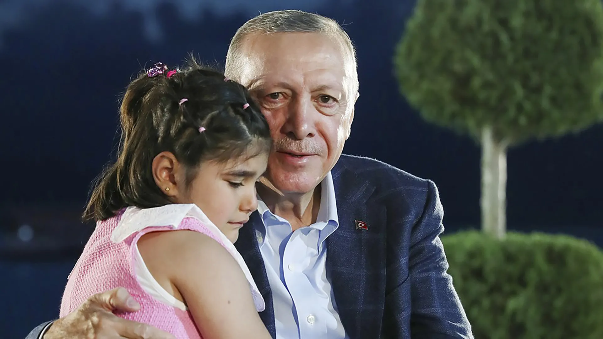 Protokolün bittiği samimiyetin başladığı yer: Çocukların gözünden Başkan Erdoğan