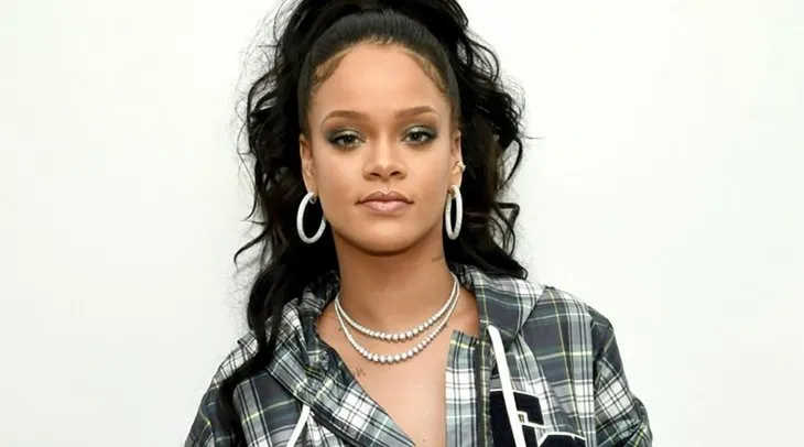Rihanna’nın kızı mı var? Rihanna paylaştığı fotoğrafla dünya gündemine oturdu!