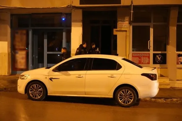 1703627861251.jpg Bayburt’ta vahşet! Eski iş arkadaşı tarafından boğularak öldürüldü - 2