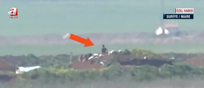 Son dakika: A Haber Suriye'de! YPG'li teröristler böyle görüntülendi - 6