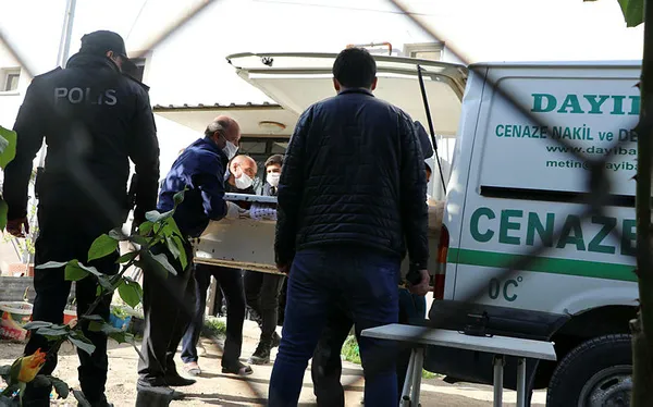 Denizli'de vahşet! Uyuyan oğlunun başına keserle vurarak öldürdü Son dakika yaşam haberi - 1