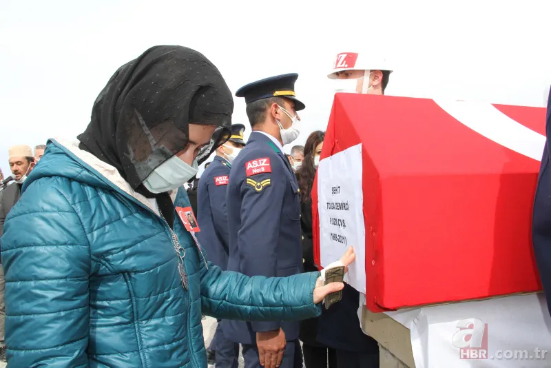 Bitlis şehitlerine veda! Gözyaşları sel oldu 13