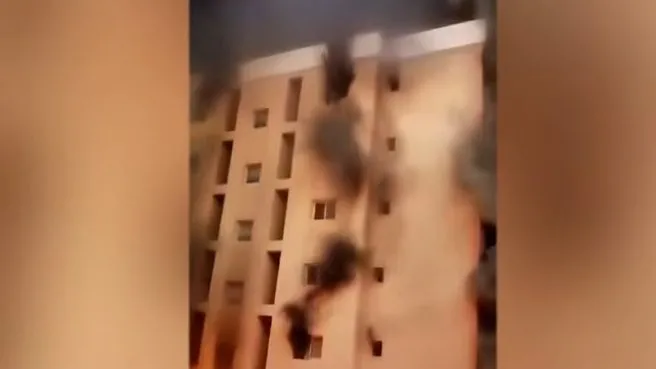 Kuveyt’te apartman yangını: 39 ölü