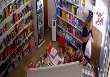 Manavgat'ta ilginç olay! Ürünlerin parasını ödemeden kaçtı