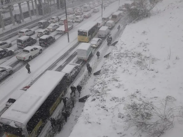 İstanbul'a giriş çıkışlar yasaklandı mı? İstanbul'a giriş çıkışlar ne zaman açılacak, serbest olacak? Valilik açıklaması... - 4