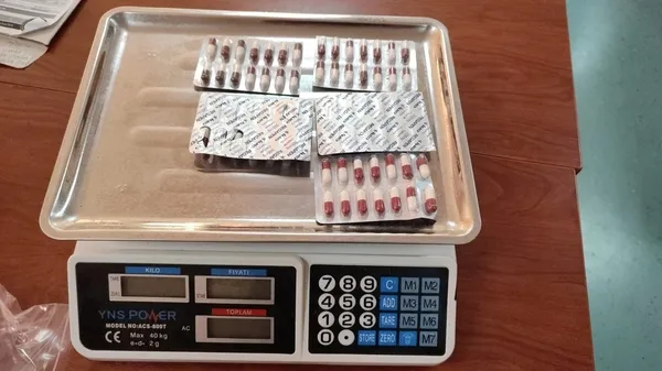 adanada-suc-orgutlerine-safak-operasyonu-26-supheli-gozaltina-alindi-1666678508857.jpg Adana'da suç örgütlerine şafak operasyonu! 26 şüpheli gözaltına alındı - 3
