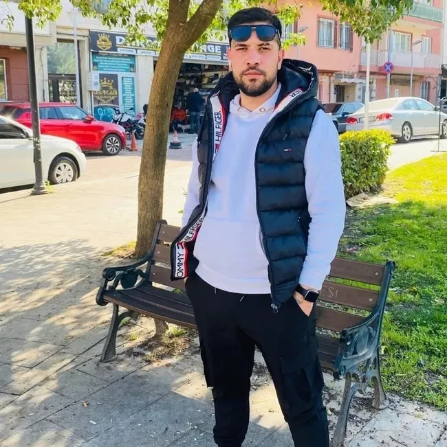 Manisa’da asansör faciası! 24 yaşındaki genç sıkışarak can verdi - 1