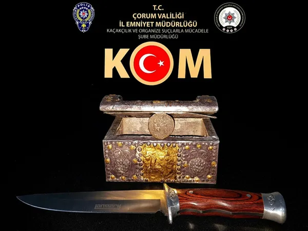 1639554450628.jpg Çorum'da ele geçirildi! Altın sandığın sırrı çözülemiyor - 3