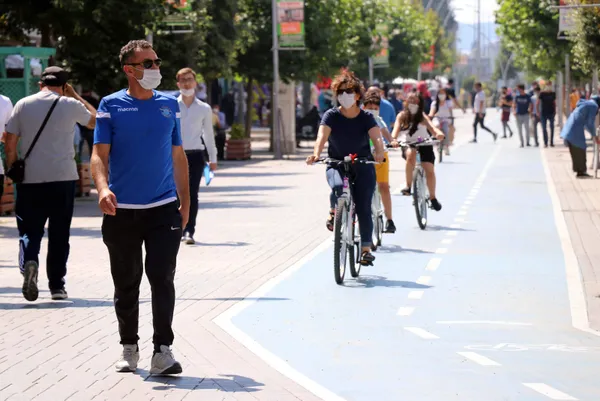 Kabine yarın toplanıyor! Pazar günü kısıtlaması kalkacak mı? Yeni normalleşme sürecinde hangi kararlar alınacak?