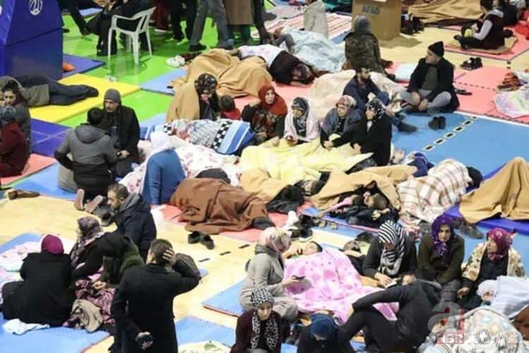 Elazığlılar geceyi böyle geçirdi 7