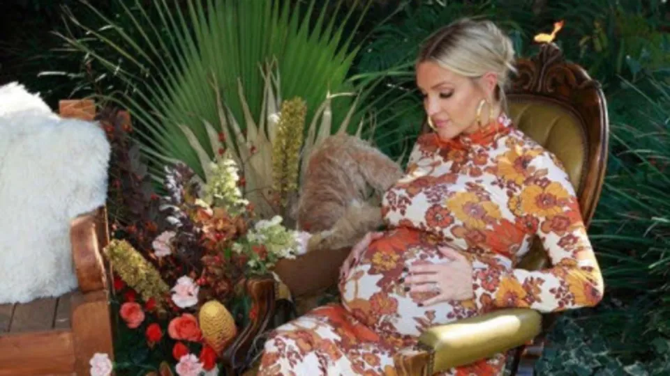Ünlü şarkıcı Ashlee Simpson üçüncü kez anne oldu! Ayakları yerden kesildi