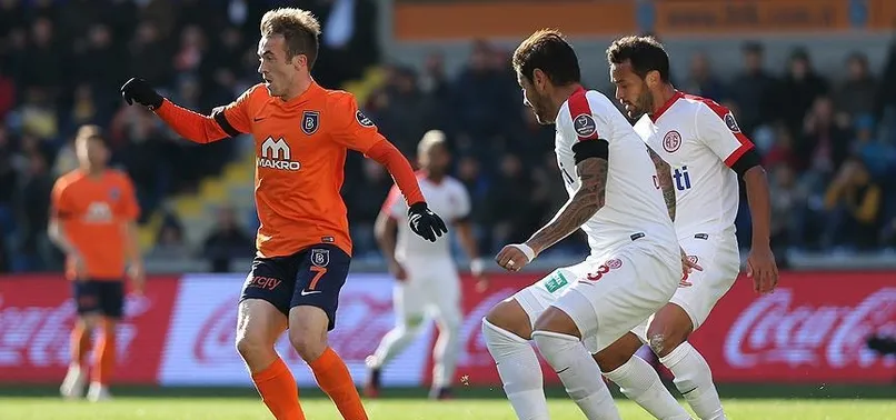 Medipol Başakşehir Antalyaspor'a konuk olacak