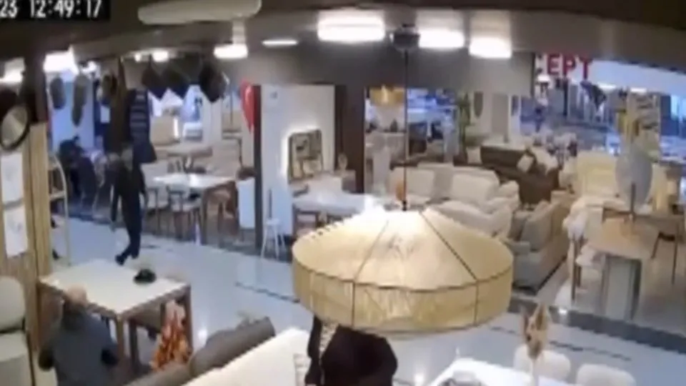 6,2’lik İstanbul depremi dünya basınında!
