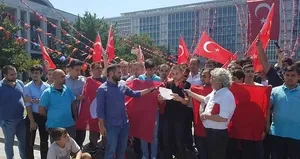 İmamoğlu’nun ekmeğiyle oynadığı işçilerden İBB önünde protesto