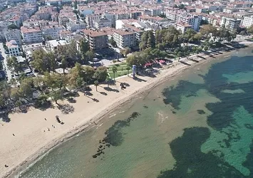 Yalova'da deniz suyu çekildi! Kıyıda adacıklar oluştu