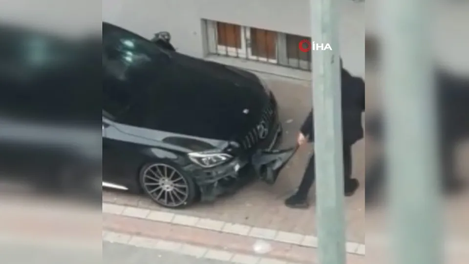 Lüks otomobili pert etti! İstanbul'da eşiyle telefonda tartışan öfkeli koca dehşet saçtı