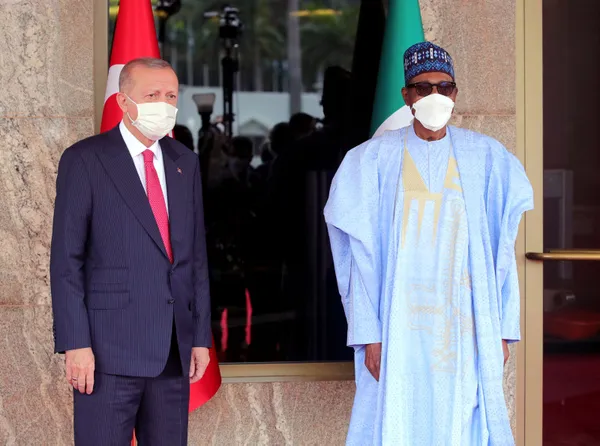 Son dakika: Başkan Erdoğan Nijerya’da! İki ülke arasında 7 anlaşma imzalandı