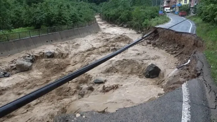 Bilim insanı açıkladı! Karadeniz’e sel ve heyelan uyarısı! O tarihe dikkat! Tehlike henüz geçmedi