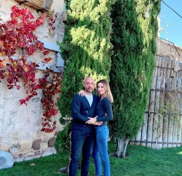 demet-sener-bu-defa-gercek-aski-buldu-tolga-arman-surpriziyle-unlu-guzeli-havalara-ucurdu-1636181332087.jpg Demet Şener bu defa gerçek aşkı buldu! Tolga Arman sürpriziyle ünlü güzeli havalara uçurdu