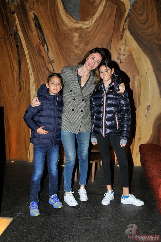 Arda Turan ve Aslıhan Doğan’ın oğulları Hamza Arda Ege sahillerinde ilgi odağı oldu 17