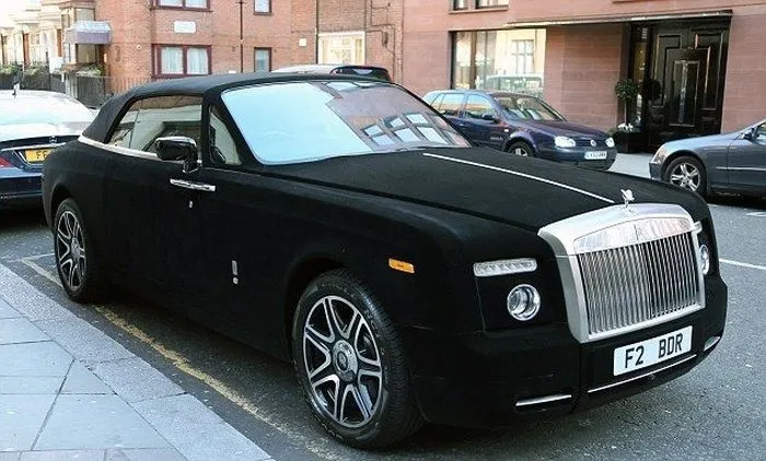 Kadife kaplı Rolls Royce