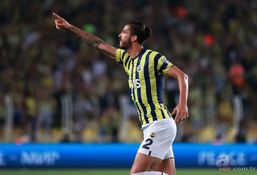 Dinamo Kiev maçında Fenerbahçe taraftarından anlamlı koreografi 15