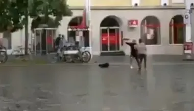 Son dakika: Almanya'nın Würzburg şehrinde bıçaklı saldırı şoku: 3 ölü en az 6 yaralı - 2