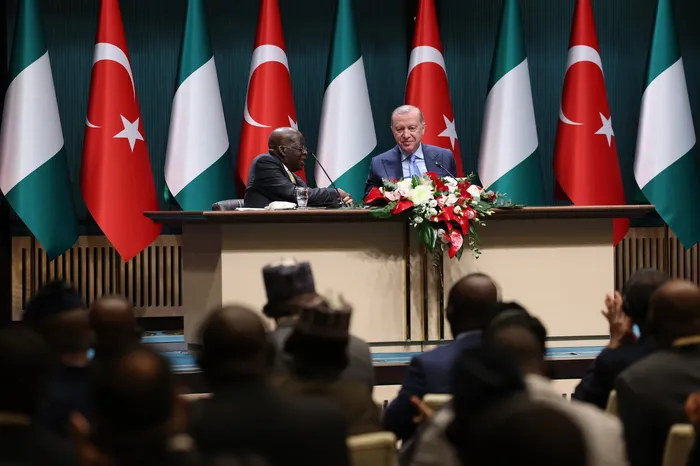 baskan-erdogandan-nijerya-ile-is-birligi-mesaji-ticarette-hedef-5-milyar-dolar-2-ulke-arasinda-9-anlasma-1769535829400.jpg Fotoğraf-AA
