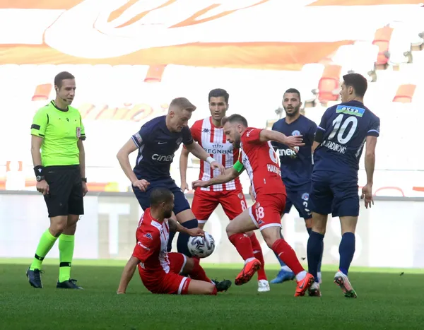 antalyada-puanlar-paylasildi-i-antalyaspor-kasimpasa-1-1-mac-sonucu-ozet-1615216667455.jpg Antalya'da puanlar paylaşıldı I Antalyaspor Kasımpaşa 1-1 (MAÇ SONUCU - ÖZET) - 2