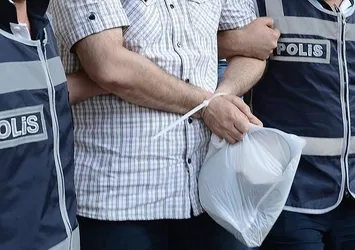 Ankara'da 22 askeri hakim tutuklandı