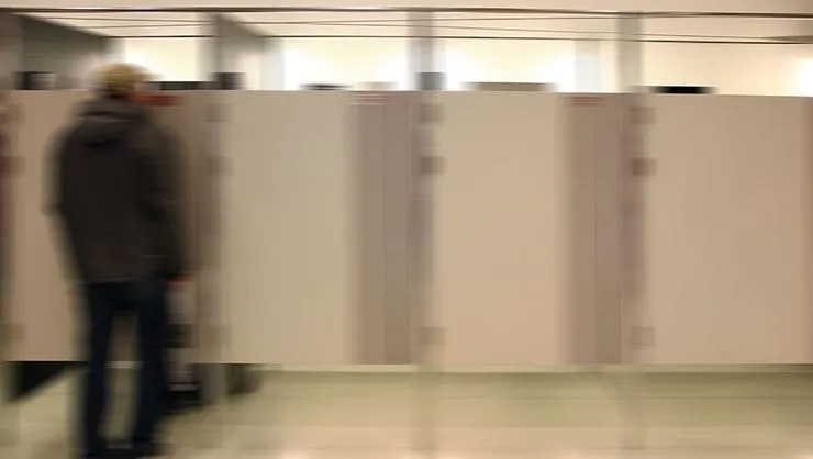 kocaeli nde soyunma kabininde genc kizi