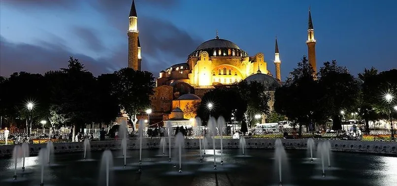 Ayasofya Camii için bir ilk! Resmen hizmete girdi...