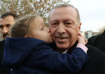 Başkan Erdoğan'a Manisa'da "tatlı sürpriz"
