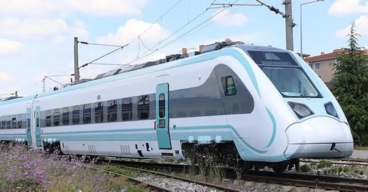 Milli elektrikli tren raylara iniyor! Saatte 225 kilometre hıza çıkacak