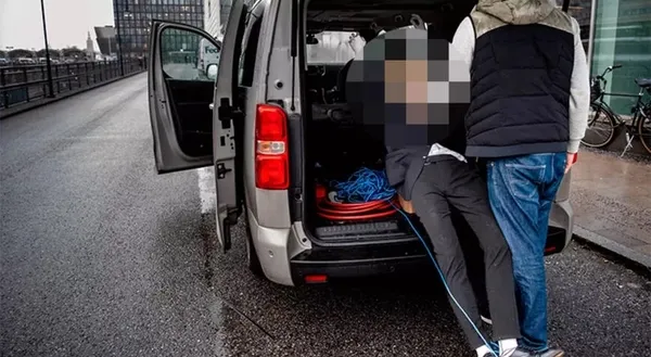 İsveç'teki PKK rezaletinin arkasındaki isim ortaya çıktı: Terörist Andreas! Başkan Erdoğan'ın maketini asmışlardı | Türkiye'den sert tepki