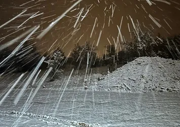 Uşak'ta kar etkili oluyor