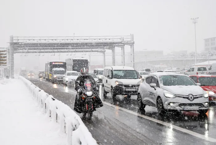 Son dakika: İstanbul'da kar yağışı ne zaman sona erecek? İşte Meteoroloji'den gelen son açıklama - 7