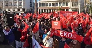 Teker teker CHP Genel Merkezi’ne rest çekiyorlar