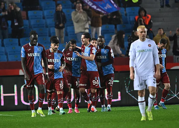Akyazı’da dev randevu! İşte Trabzonspor-Fenerbahçe maçının muhtemel 11’leri...
