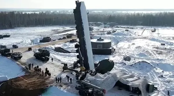 Emri Putin verdi! Rusya’dan ’Nükleer’ hamle: Fırlatma deposuna yerleştirildi