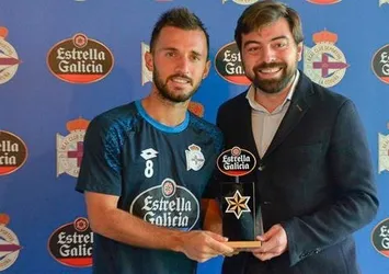 Deportivo'da ayın futbolcusu Emre Çolak